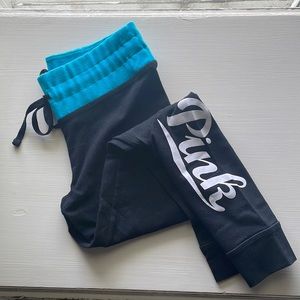 Womens PINK Victorias Secret Leggings. Size M